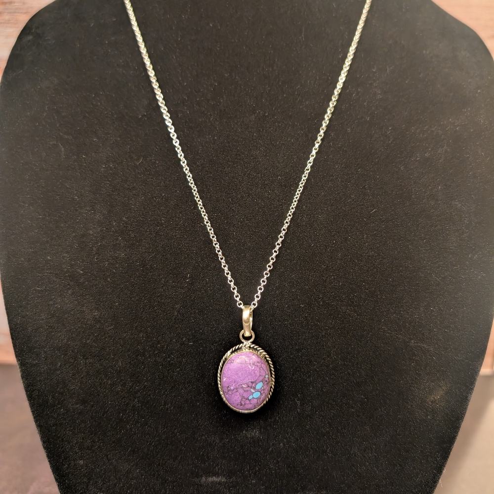 Elegant Purple Pendant Necklace